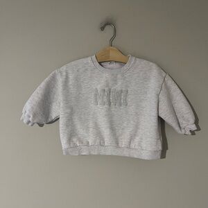 ADD ON FOR $18 At Noon “Mini” Gray Sweatshirt Medium (3-4Y) H&M Zara‎